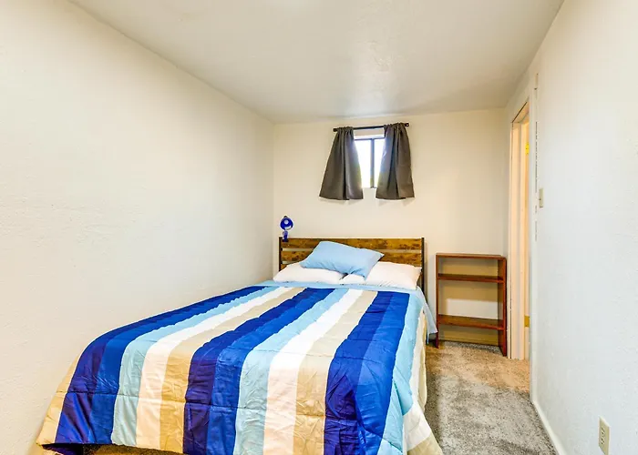 Holiday home Walkable Location, Fenced Yard: Home! Wickenburg