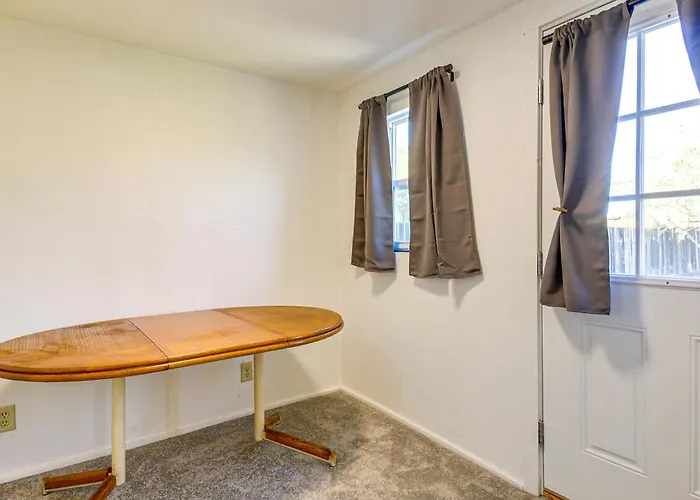 Holiday home Walkable Location, Fenced Yard: Home! Wickenburg